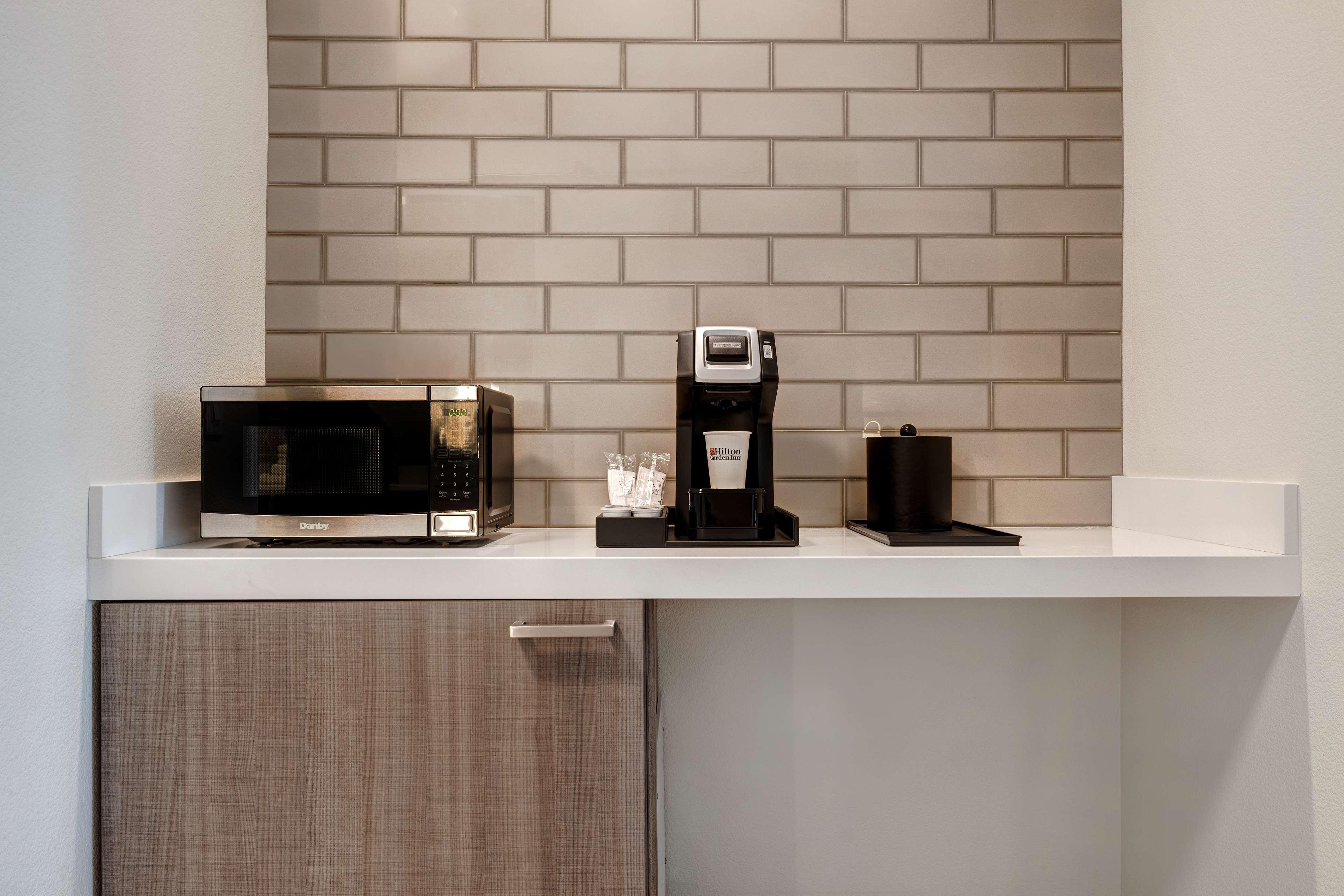 Hilton Garden Inn Темекула Экстерьер фото