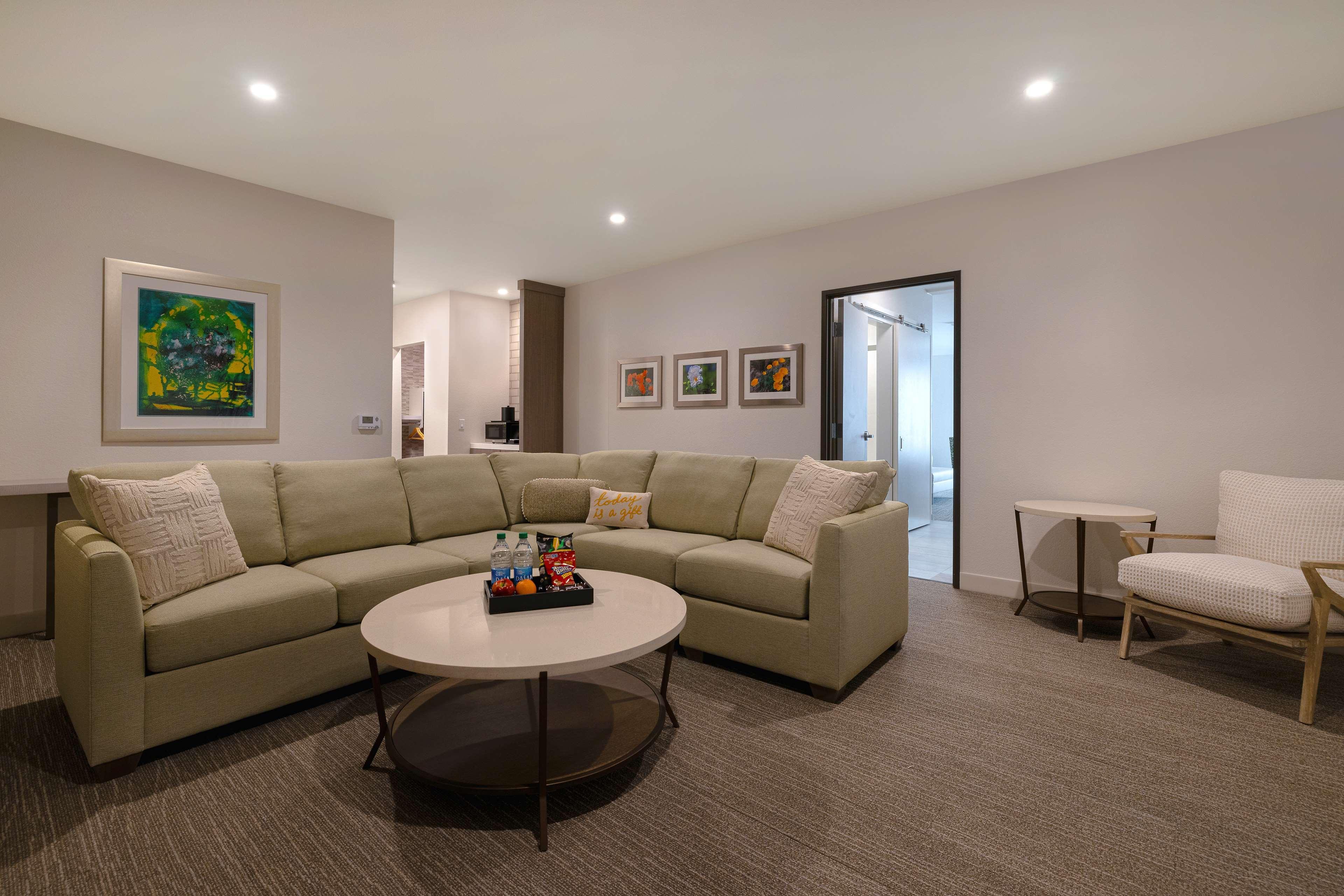 Hilton Garden Inn Темекула Экстерьер фото